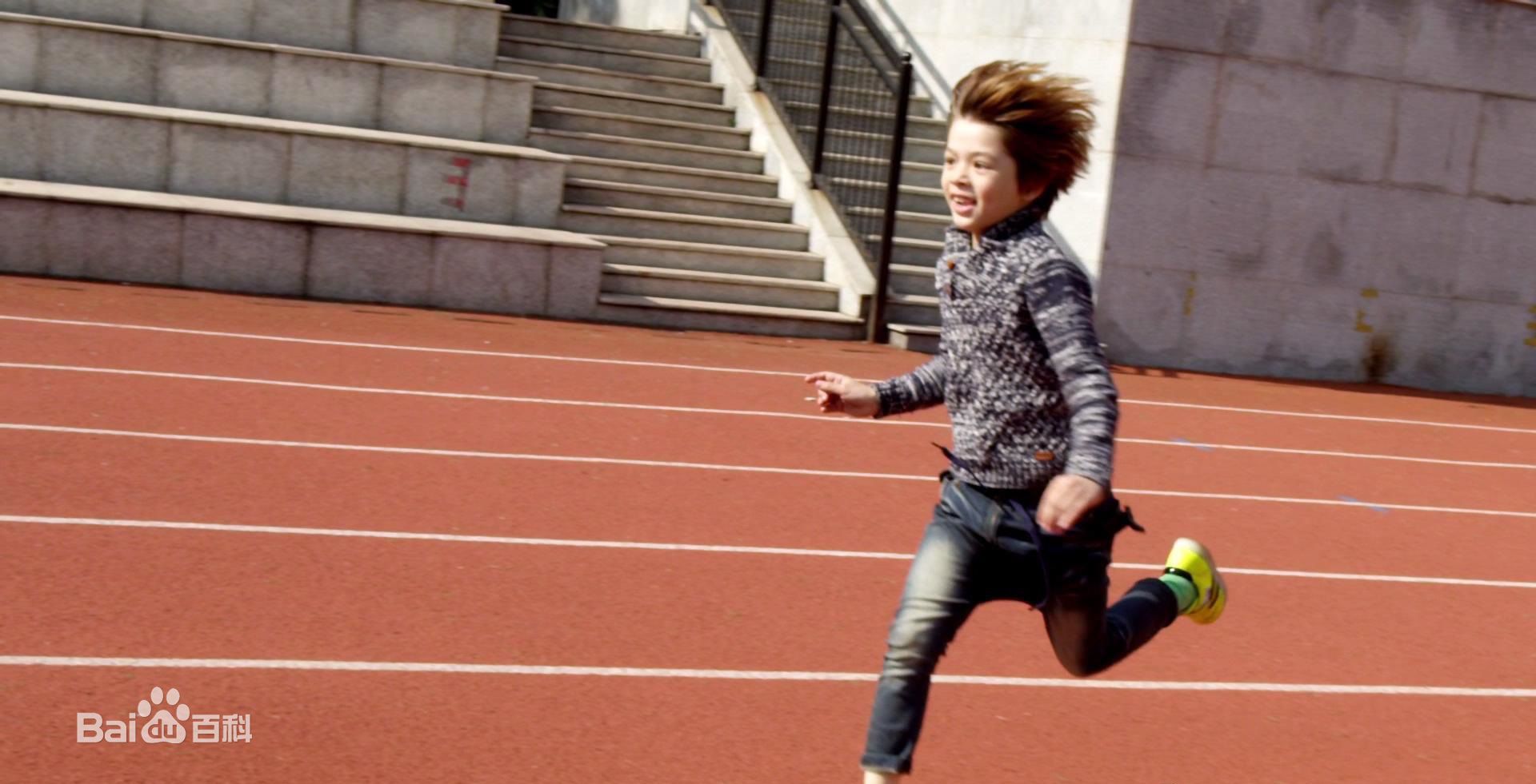 西蒙子(Jozef Liu Waite)荧屏形象图片图集