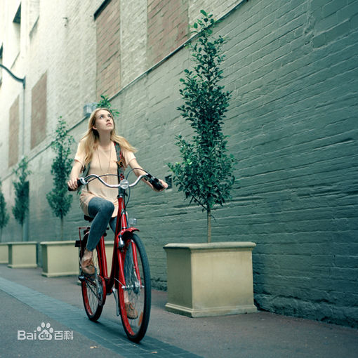 艾玛·罗伯茨(Emma Roberts)最新集壁纸