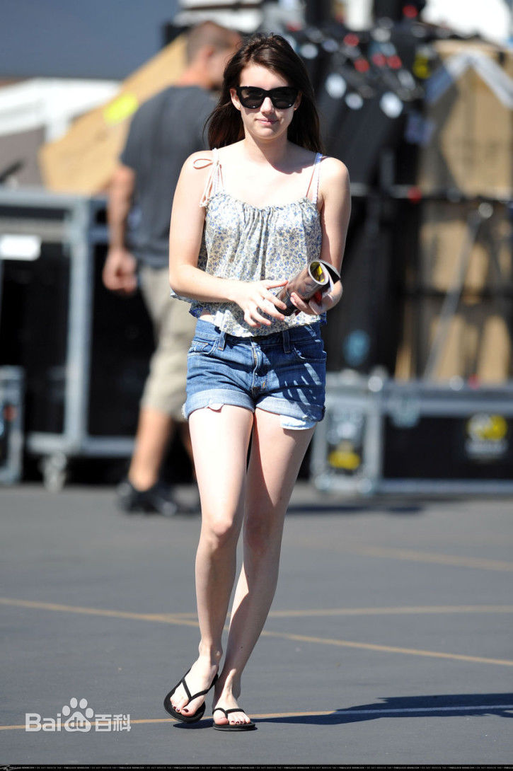 艾玛·罗伯茨(Emma Roberts)最优质剧照 街拍照