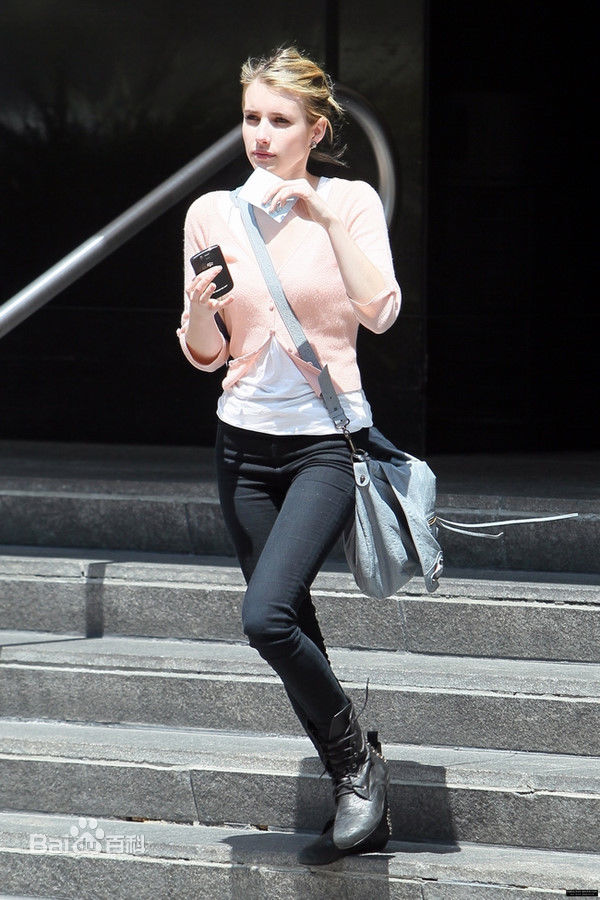 艾玛·罗伯茨(Emma Roberts)最优质剧照 街拍照