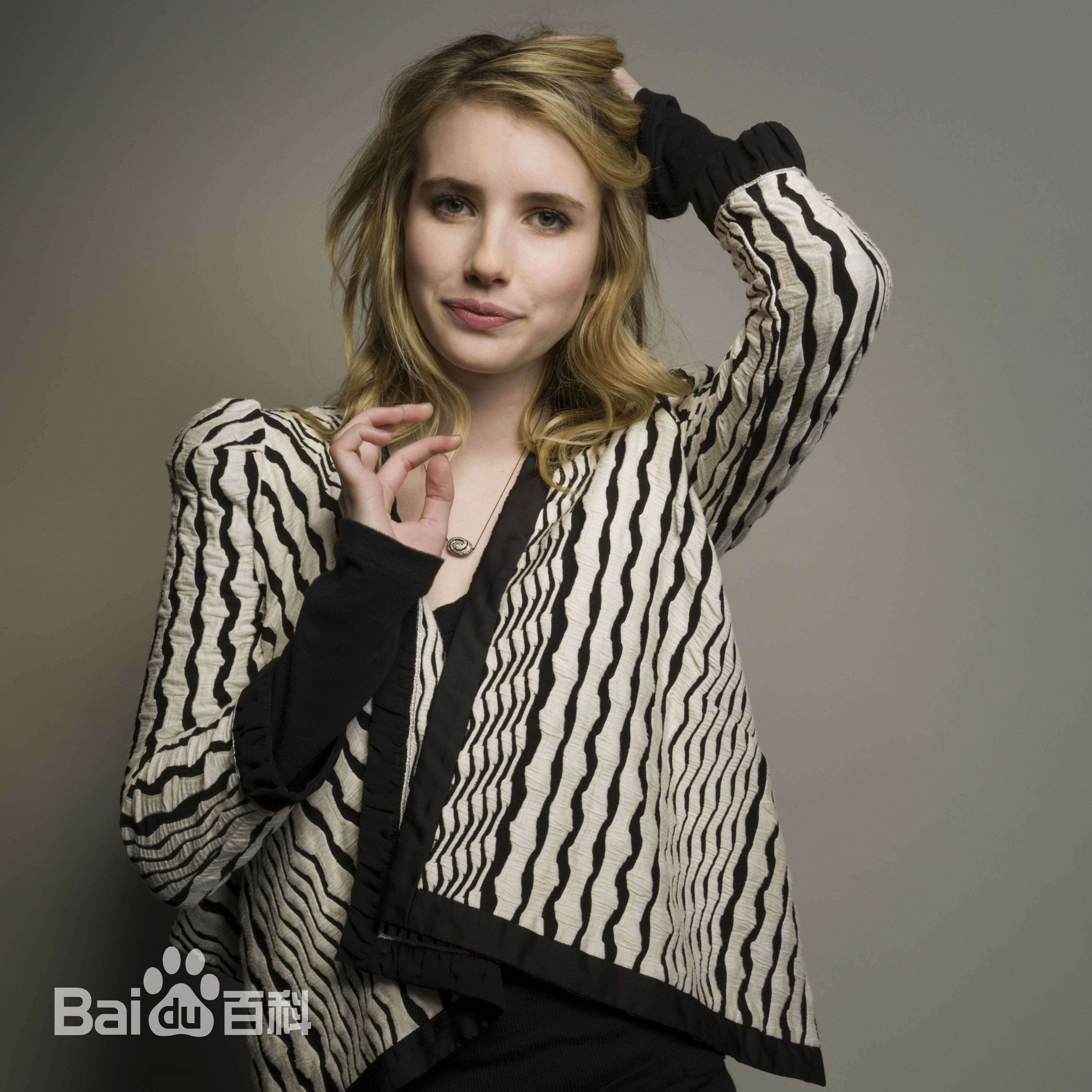 高清艾玛·罗伯茨(Emma Roberts)性感图片