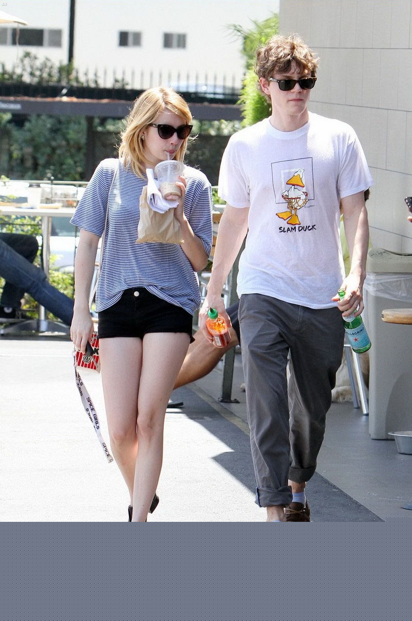 精选艾玛·罗伯茨(Emma Roberts)精彩图册