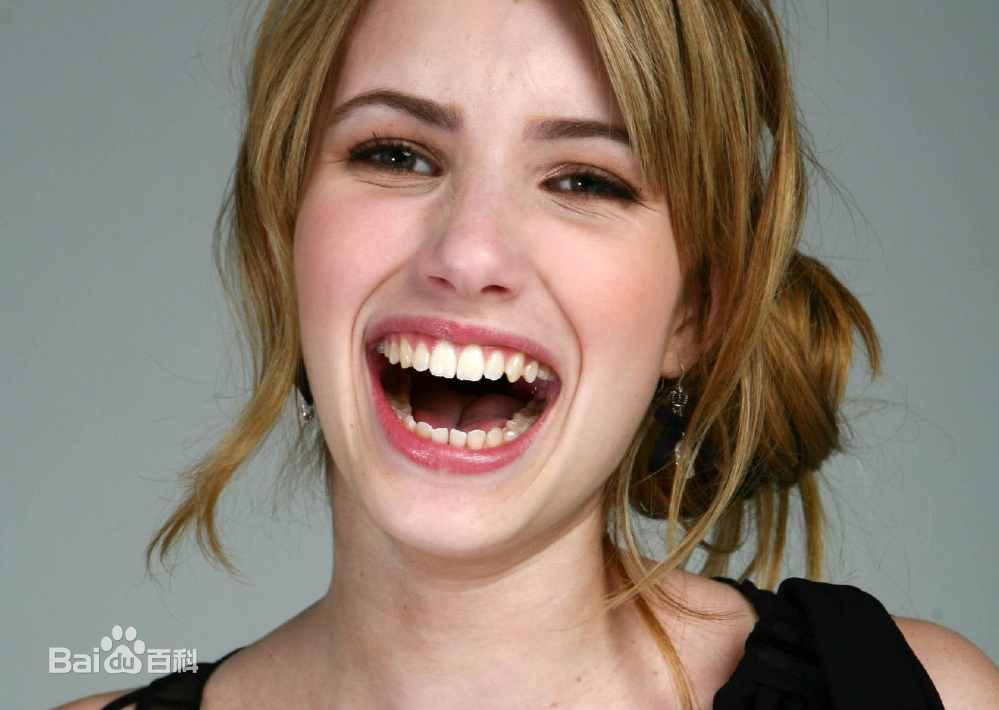 精选艾玛·罗伯茨(Emma Roberts)精彩图册