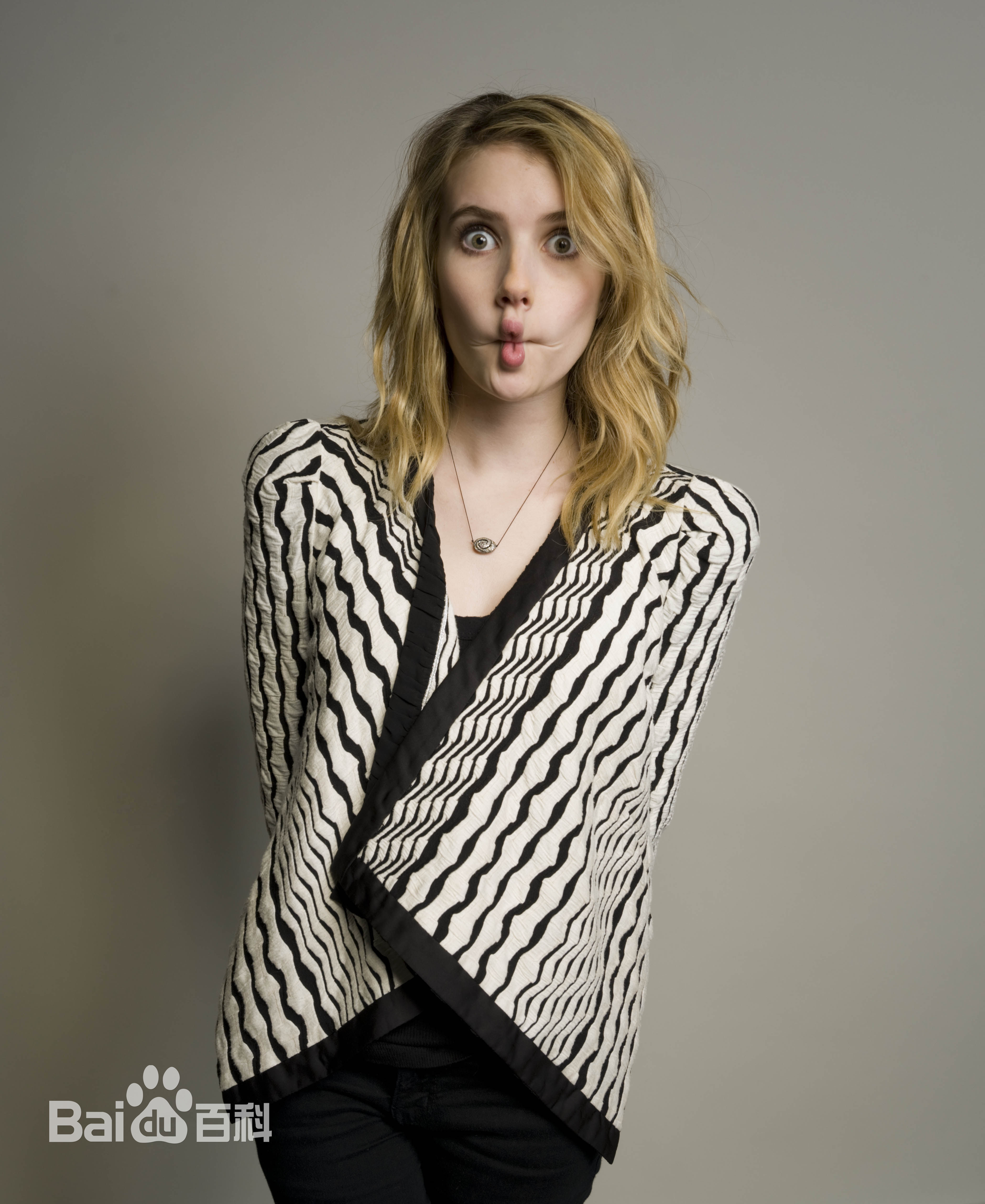 高清艾玛·罗伯茨(Emma Roberts)精彩图册