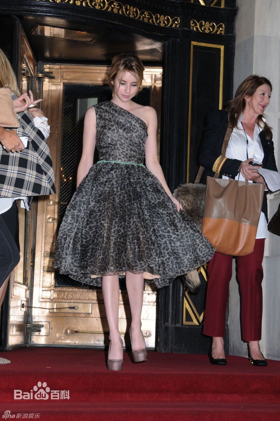 最新艾玛·罗伯茨(Emma Roberts)精彩图册