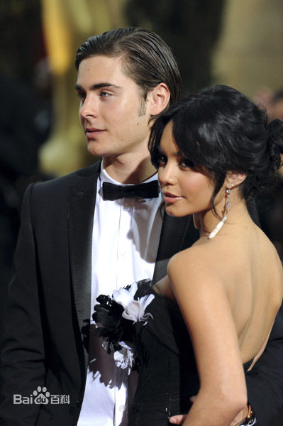 最新凡妮莎·哈金斯(Vanessa Anne Hudgens)性感图片