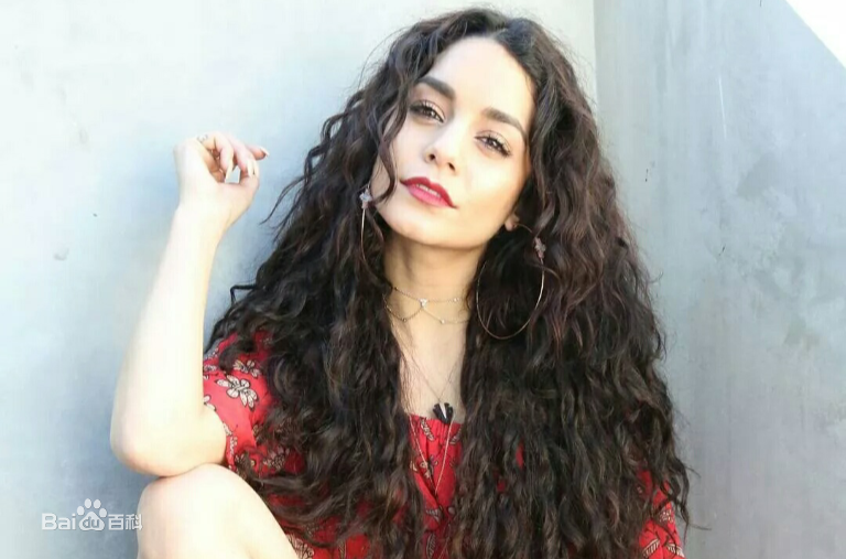 最新凡妮莎·哈金斯(Vanessa Anne Hudgens)性感图片