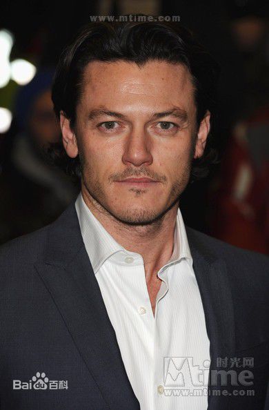 卢克·伊万斯(Luke Evans)前后照片