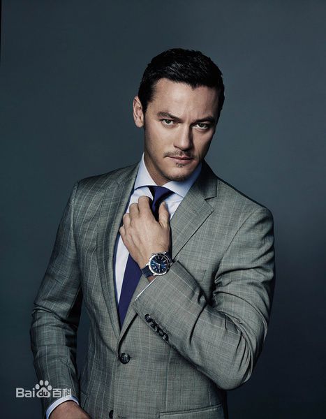 最新卢克·伊万斯(Luke Evans)性感图片