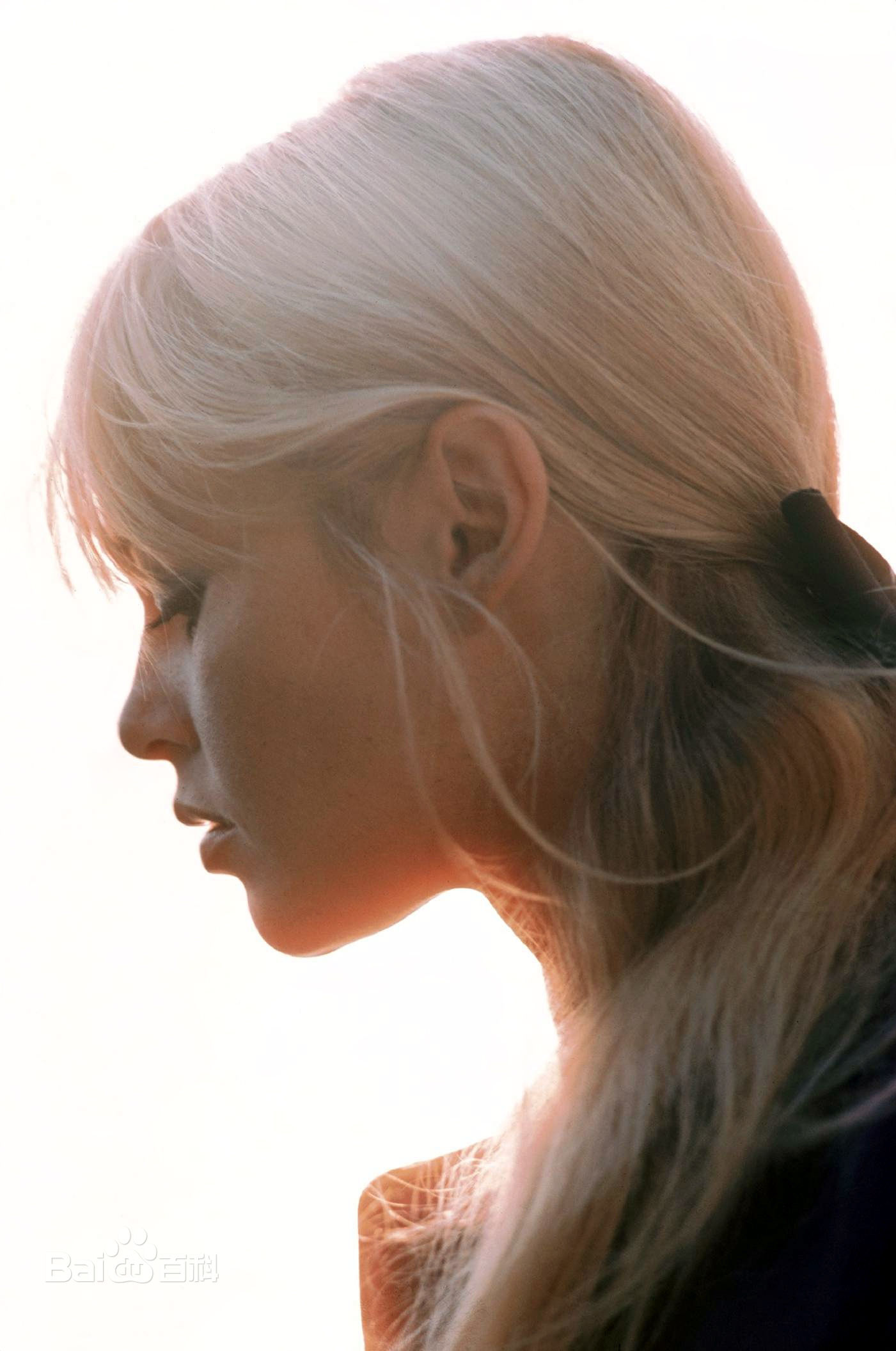 最全碧姬·芭铎(Brigitte Anne-Marie Bardot)精彩图册