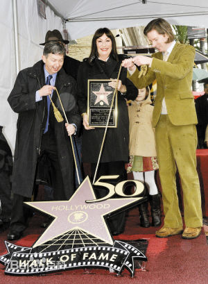 安吉利卡·休斯顿(Anjelica Huston)安杰莉卡休斯顿素颜照相册