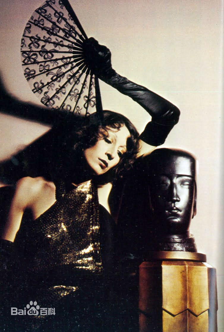 安吉利卡·休斯顿(Anjelica Huston)安杰丽卡·休斯顿精彩图册