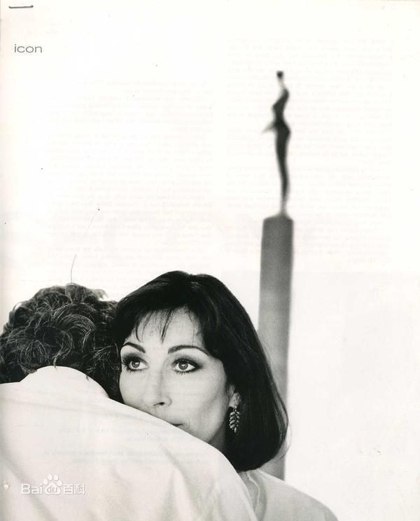 安吉利卡·休斯顿(Anjelica Huston)安杰丽卡·休斯顿精彩图册