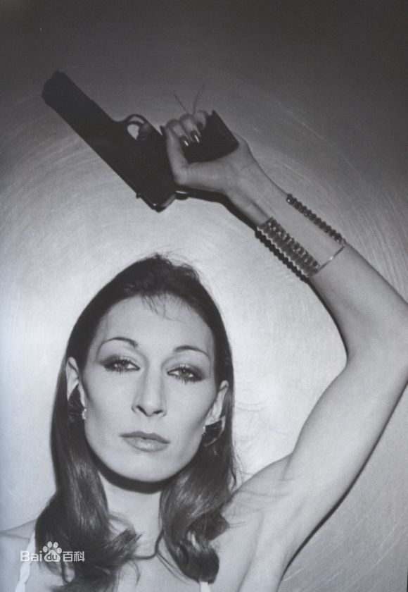 安吉利卡·休斯顿(Anjelica Huston)安杰丽卡·休斯顿精彩图册