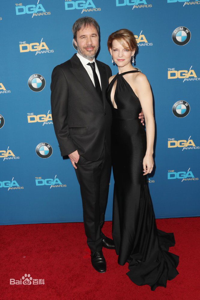 丹尼斯·维伦纽瓦(Denis Villeneuve)出席美国导演工会奖前后照片