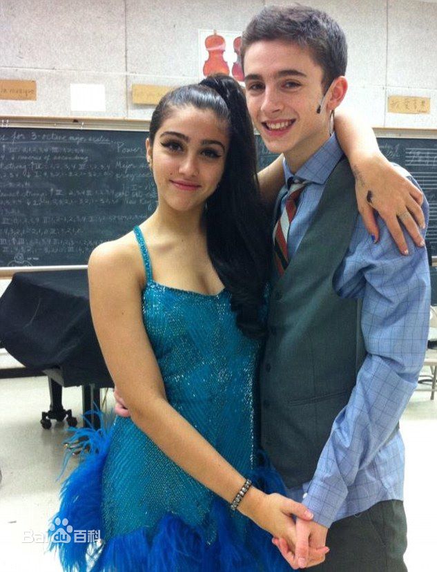 高清提莫西·查拉梅(Timothée Chalamet)性感图片