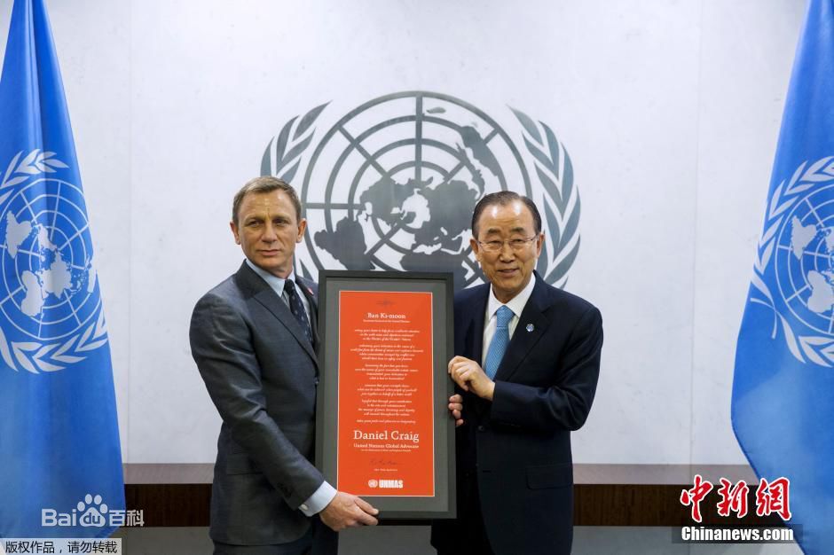 高清丹尼尔·克雷格(Daniel Craig)性感图片