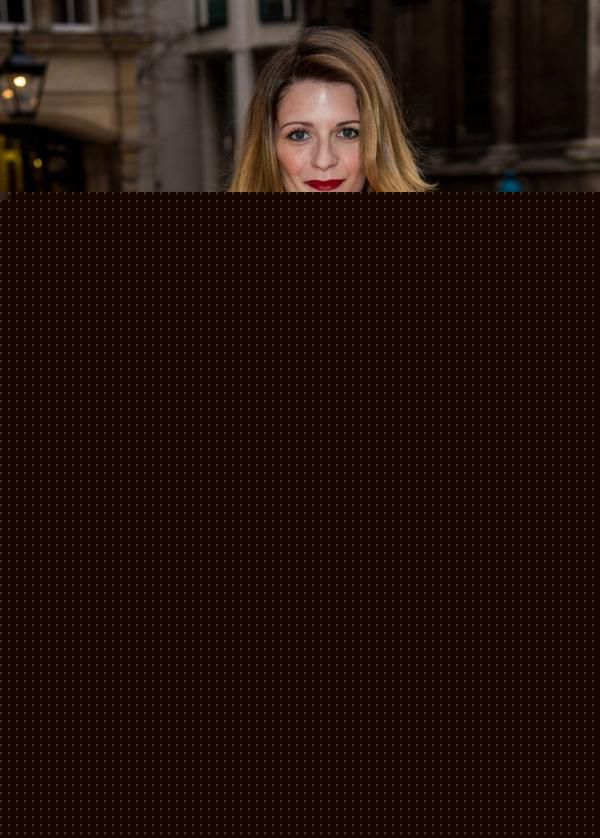 米莎-巴顿(Mischa Barton（Mischa Anne Marsden Barton）)米莎·巴顿性感图片图集