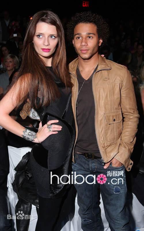 米莎-巴顿(Mischa Barton（Mischa Anne Marsden Barton）)米莎·巴顿性感图片图集