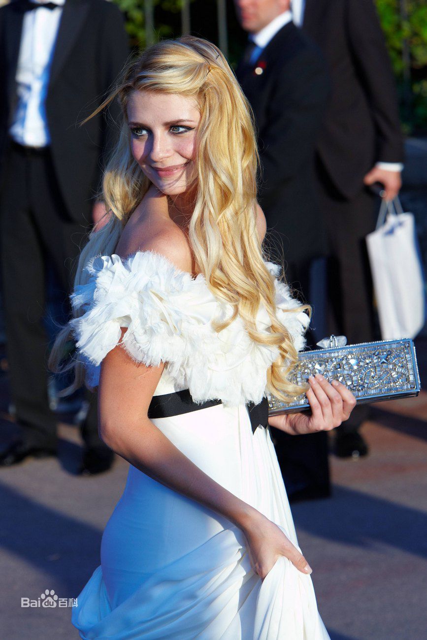 米莎-巴顿(Mischa Barton（Mischa Anne Marsden Barton）)米莎·巴顿素颜照相册