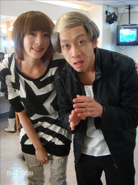 李依瑾(Egin)生活照片前后照片