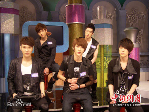 王中平活动照前后照片