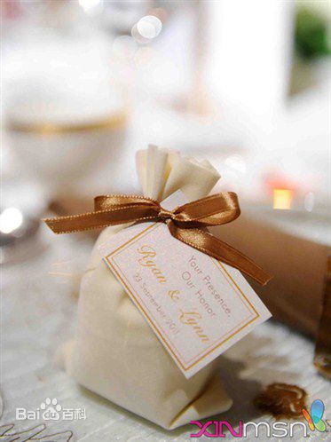 精选傅芳玲(英文名：Lynn Poh)