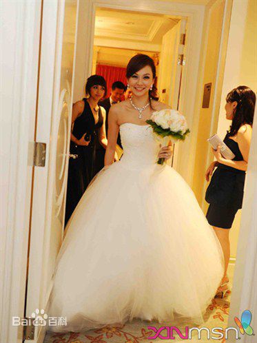 精选傅芳玲(英文名：Lynn Poh)