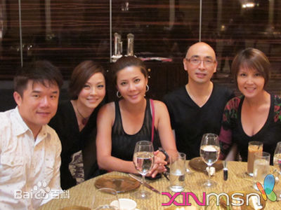 傅芳玲(英文名：Lynn Poh)不会完全退出演绎素颜照相册