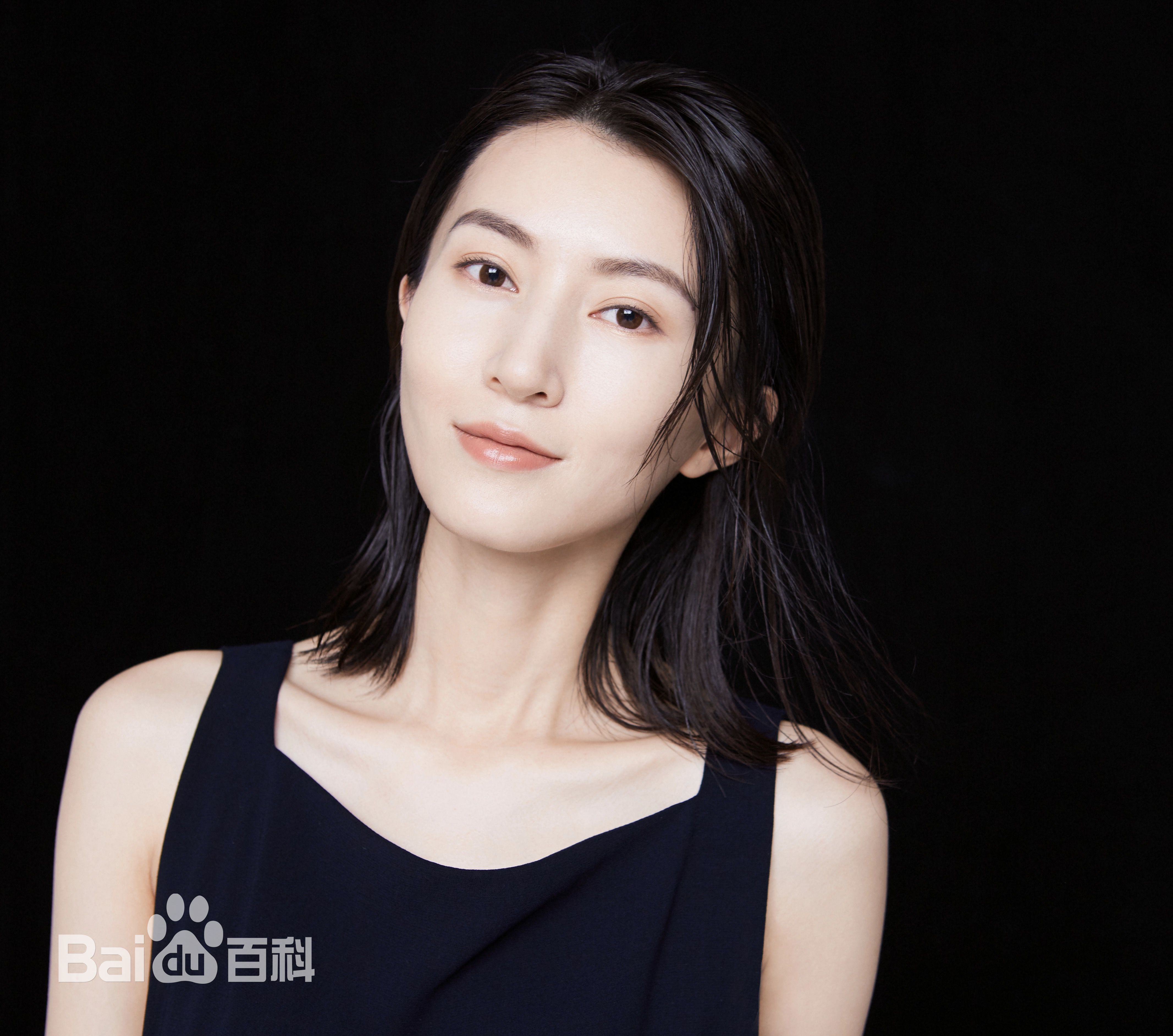 刘璐(Deer)最新图集万佳直播吧