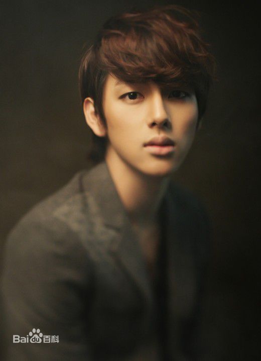 任时完(Yim Si Wan)专辑宣传图壁纸壁纸