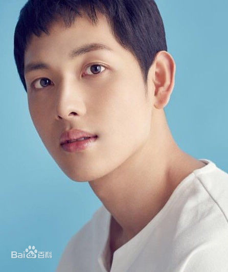 任时完(Yim Si Wan)词条图册壁纸壁纸