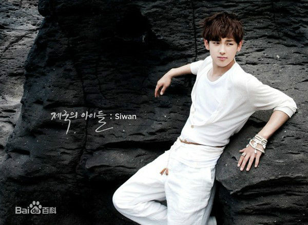 精选任时完(Yim Si Wan)