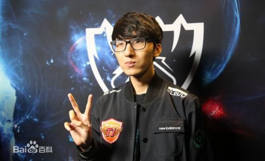 李知勋(（Lee Ji-hoon）)SKT时期图册