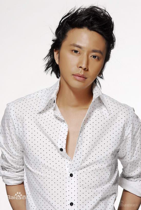 最优质吕柯憬生活照