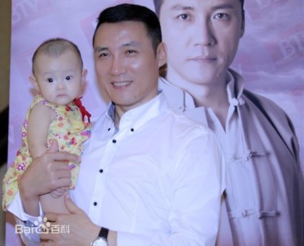 高清张兴哲图片