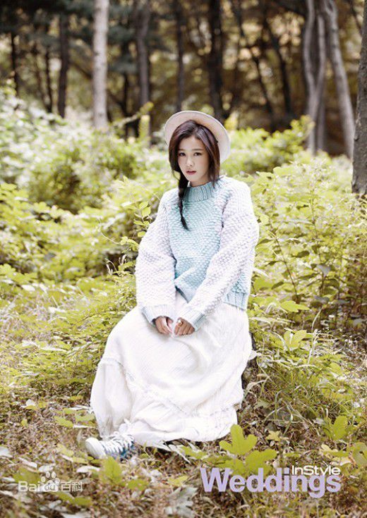 景收真(Kyong Soo Jin)最新杂志图集