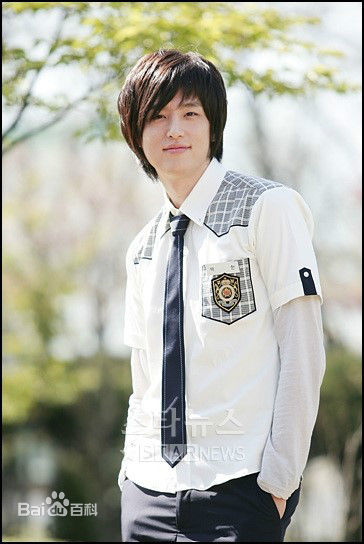 权律( KwonYul)早期作品奔跑吧鲭鱼不良丈夫大王世宗壁纸壁纸