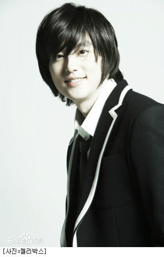 权律( KwonYul)早期作品奔跑吧鲭鱼不良丈夫大王世宗壁纸壁纸