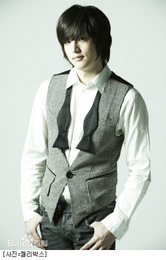 权律( KwonYul)早期作品奔跑吧鲭鱼不良丈夫大王世宗壁纸壁纸