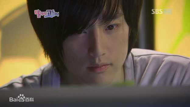 权律( KwonYul)早期作品奔跑吧鲭鱼不良丈夫大王世宗壁纸壁纸