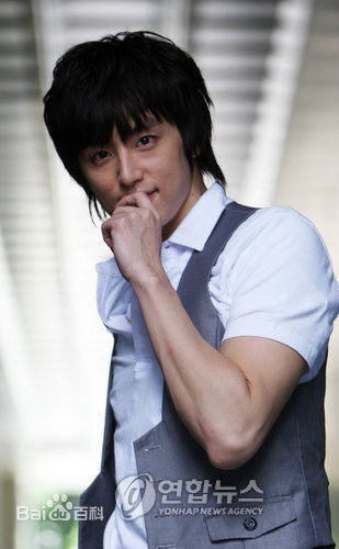 权律( KwonYul)早期作品奔跑吧鲭鱼不良丈夫大王世宗壁纸壁纸