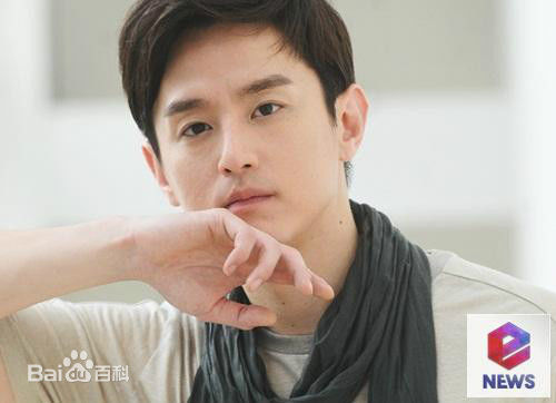 权律( KwonYul)采访图性感图片图集