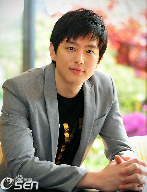 权律( KwonYul)采访图性感图片图集