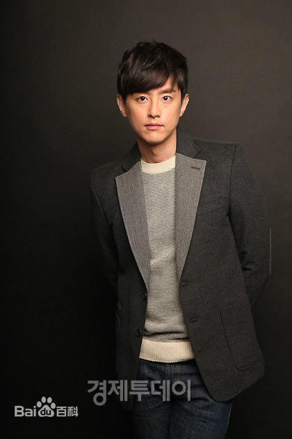 权律( KwonYul)采访图性感图片图集