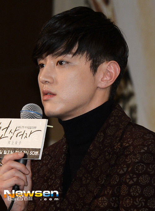 权律( KwonYul)出演电视剧2:天上女子前后照片