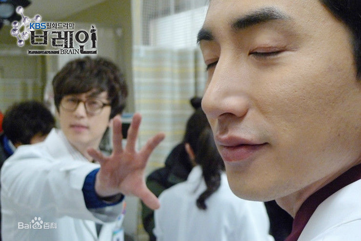 权律( KwonYul)出演电视剧1壁纸壁纸