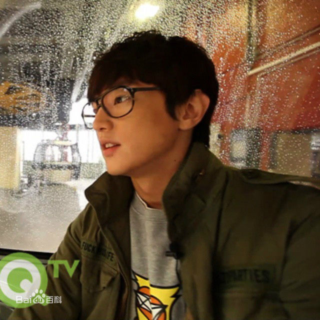 权律( KwonYul)--Real mate in Austria素颜照相册