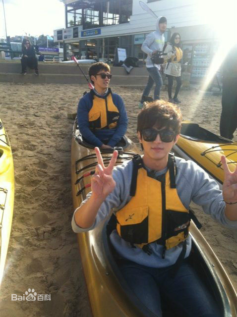 权律( KwonYul)--Real mate in Austria素颜照相册