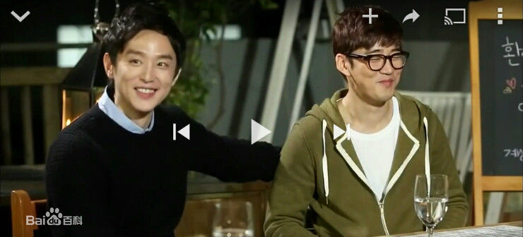 权律( KwonYul)-尹启相的one table壁纸壁纸